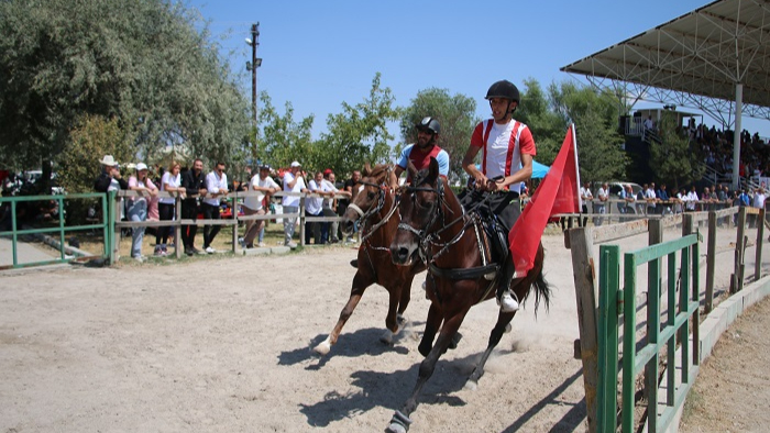 Kütahya’da Rahvan At Heyecanı: 100 At Yarıştı