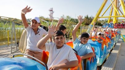 Başkan Duman’dan Çocuklara Lunapark Hediyesi
