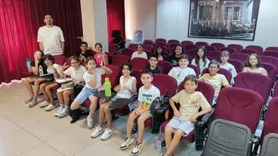 Çiğli Gençlik Tiyatrosu Yeni Sezona “Perde” Dedi