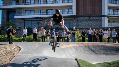 Bornova’da Gençlere Adrenalin Dolu Park