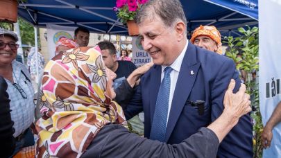 İzmir’de emekliler Başkan Tugay ile nefes alıyor