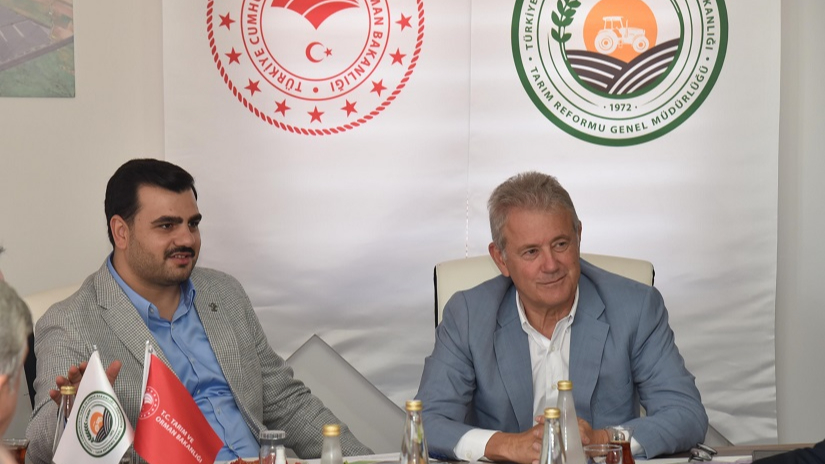 Dikili Jeotermal Sera Projesinde Su Kuyusu Açıldı