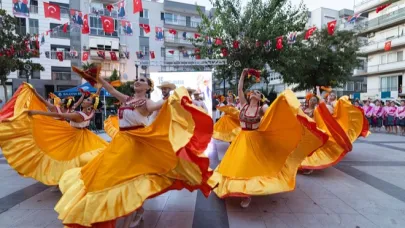 Balçova’da Halk Dansları Festivali Coşkusu