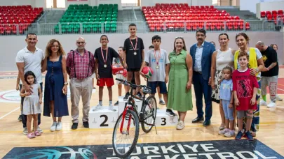 Karşıyaka’da Sokak Olimpiyatları coşkuyla tamamlandı