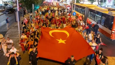 Buca’da 30 Ağustos Coşkusu Aydilge Konseriyle Taçlandı