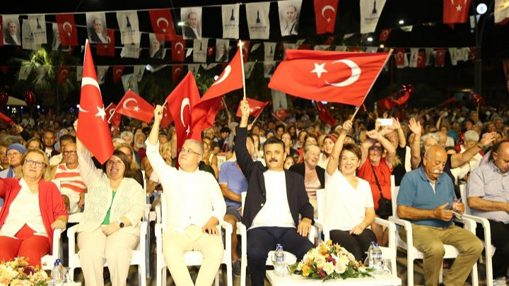 Dikili’de 30 Ağustos Coşkusu