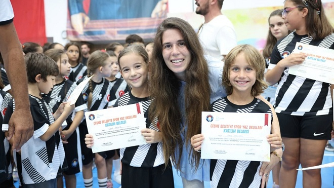 Çeşme’de Yaz Spor Okulu Coşkusu