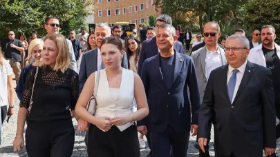 Özel, Nehir Zeyrek’in üniversite kaydında yanında oldu