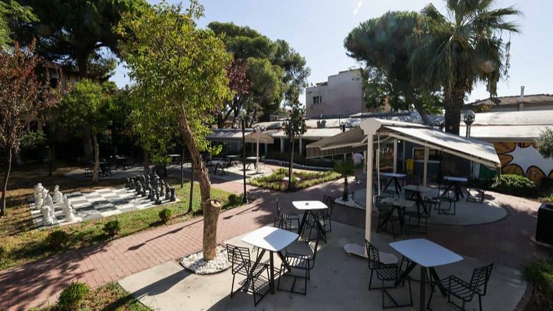 Buca’nın efsane mekânı Göksu Kafe yeniden açıldı