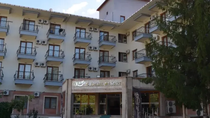 Emet Termal Otel’de Tahliye Kararı Askıya Alındı
