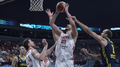 EuroBasket 2025’te Çeyrek Finaldeyiz