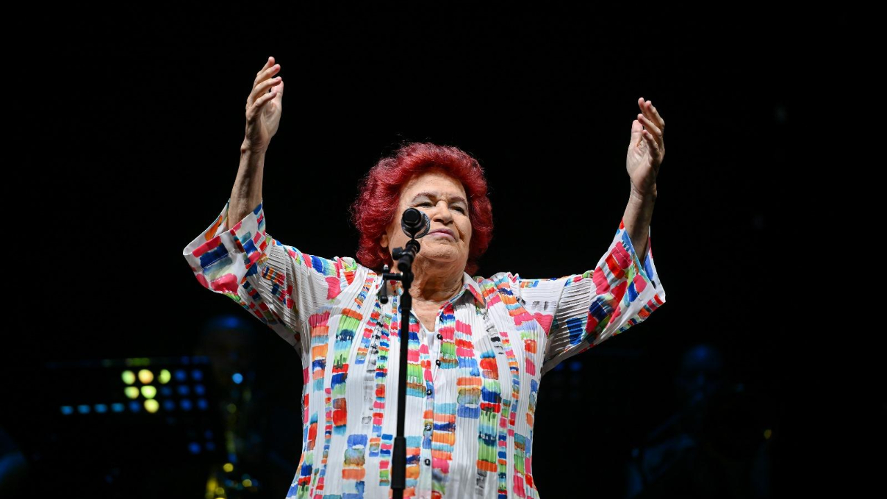 Çim Konserleri’nde Selda Bağcan coşkusu
