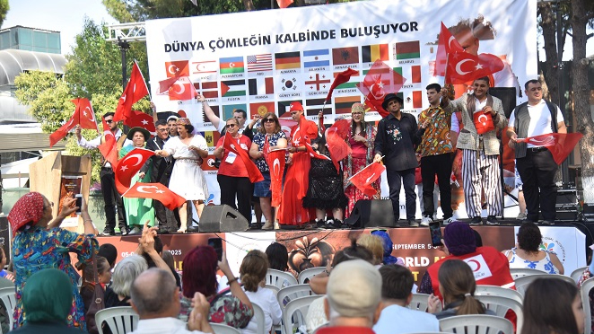 Menemen’de çömlek festivali coşkusu