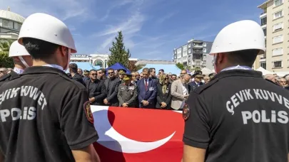 İzmir’in şehitlerine veda!
