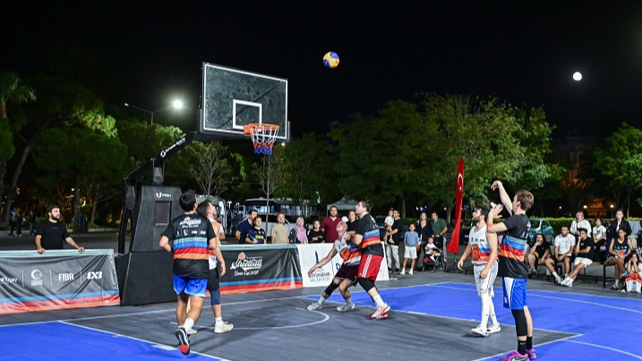 3x3 Streetball İzmir Cup 2025’te Ödüller Sahiplerini Buldu