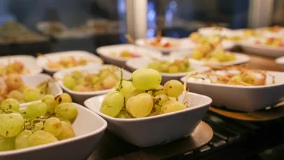 Buca’da Üzümler Sofralara Taşındı