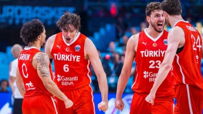 12 Dev Adam, Avrupa Şampiyonası’nda Finalde