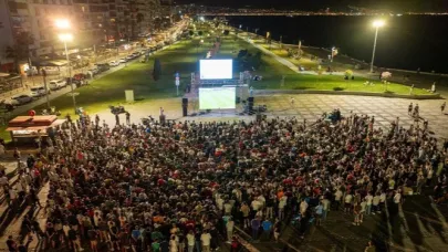 İzmir’de dev ekranda final coşkusu