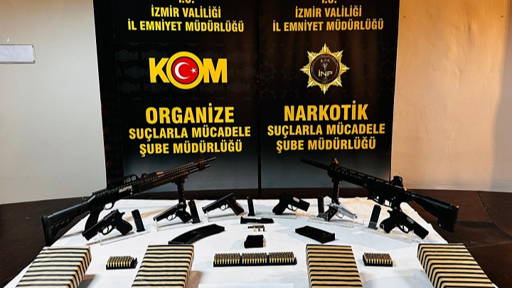 İzmir’de Uyuşturucu ve Silah Operasyonu: 7 Tutuklama
