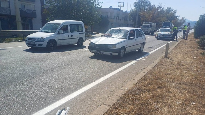 Manisa’da Yolun Karşısına Geçen Kadın Otomobilin Çarpmasıyla Öldü
