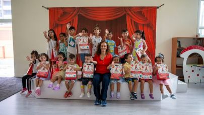 Karşıyaka’dan 2 Bin Öğrenciye Kırtasiye Desteği