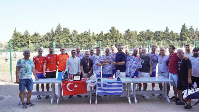 Çeşme’de Dostluk Kazandı