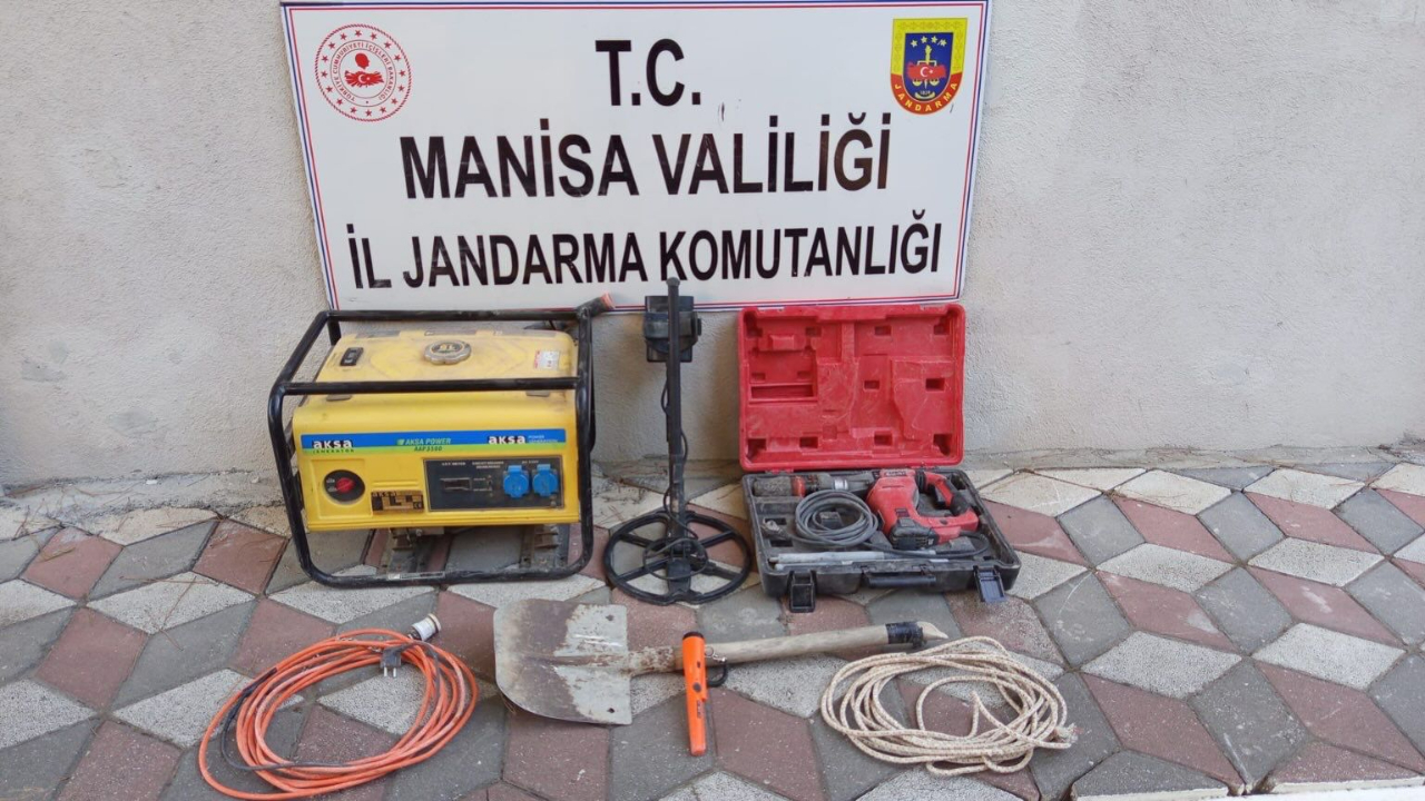Manisa’da Kaçak Kazıya Suçüstü
