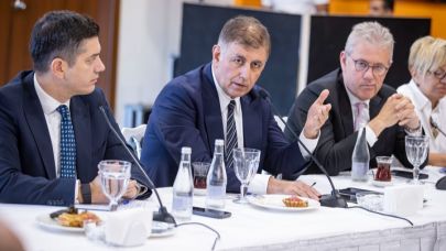 Başkan Tugay: İzmir’in öncü kent olması için çalışıyoruz