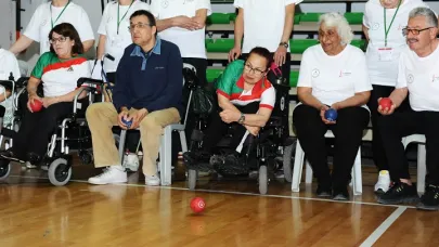 Karşıyaka 3. Yaş Üniversitesi’nde yeni dönem heyecanı