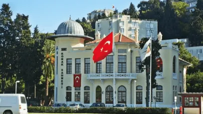İzmir Devlet Tiyatrosu 1 Ekim’de Perde Açıyor