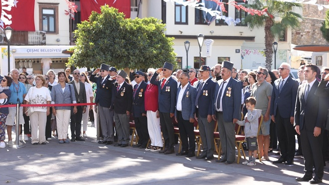 Çeşme Belediyesi’nden Gaziler ve Şehit Ailelerine Zeytin Ağacı