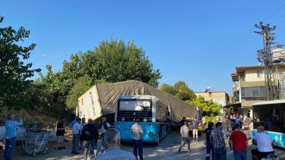 Manisa’da Zincirleme Trafik Kazası: 1 Ölü, 2 Yaralı