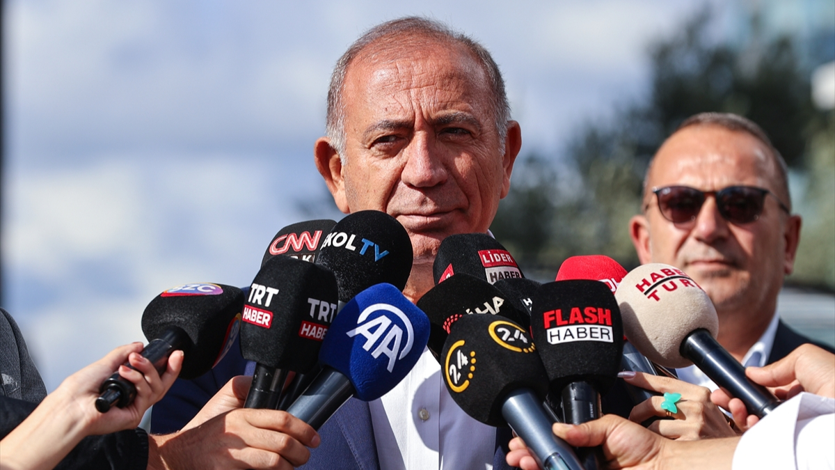 Gürsel Tekin’den CHP yönetimine tepki