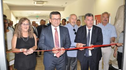 İzmir’de Yusufdere Tümülüs Buluntuları Sergisi Açıldı