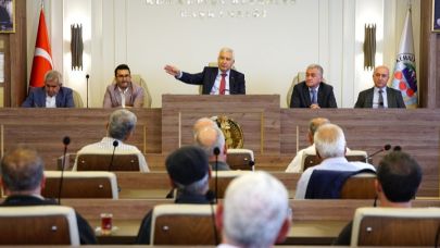 Başkan Türkmen mahalle muhtarlarıyla buluştu