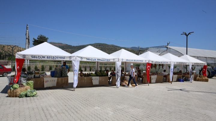 Efes Tarlası Yaşam Köyü’nde Her Pazar Üretici Pazarı Kurulacak