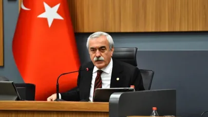 İnanç: İzmir Körfezi temizliği siyasi polemik konusu değildir