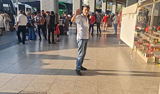 İZMİR OTOGARI KÖY GARAJI MI..??