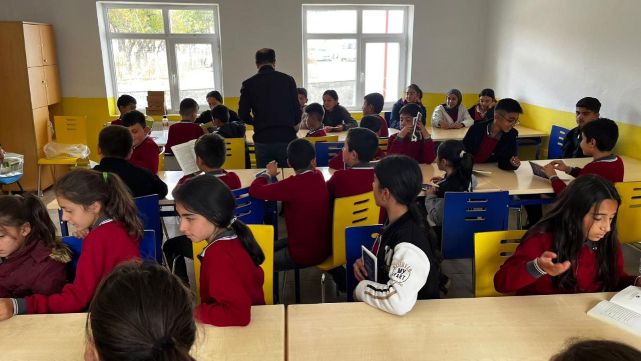 85. ve 86. “Köyde Okuma Etkinlikleri” Akdağmadeni’nin Üçkaraağaç ve Yukarıçulhalı köylerinde gerçekleştirildi.*