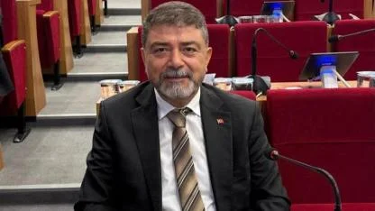 AK Parti’den Tugay’a Kaçak İnşaat Eleştirisi