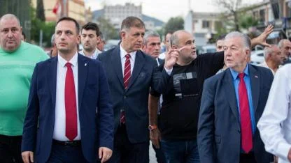 Başkan Tugay’dan Ayakkabıcılar Sitesi’ne destek ziyareti