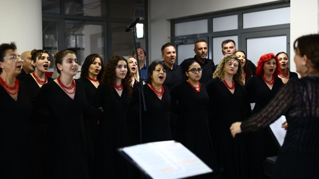 Başkan Yiğit’ten personeline duygulandıran Cumhuriyet sürprizi