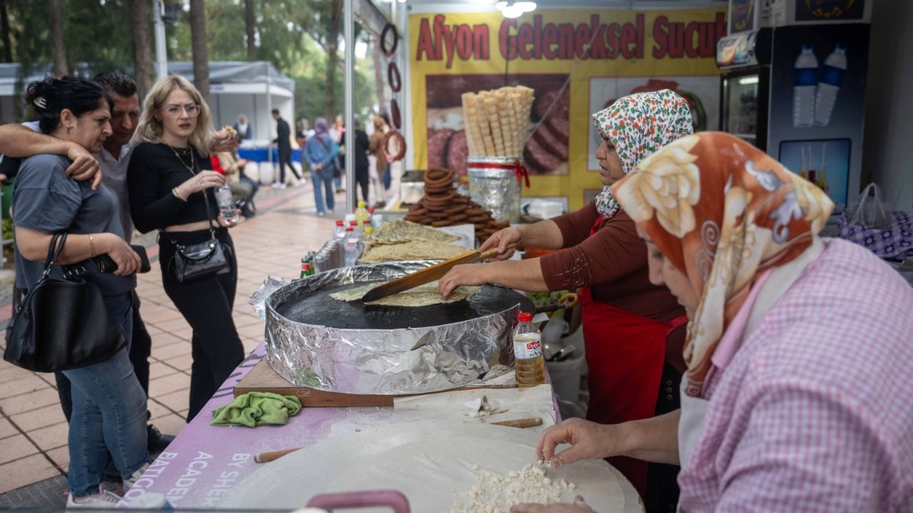 Bornova’da Bi Hayat Fest başladı