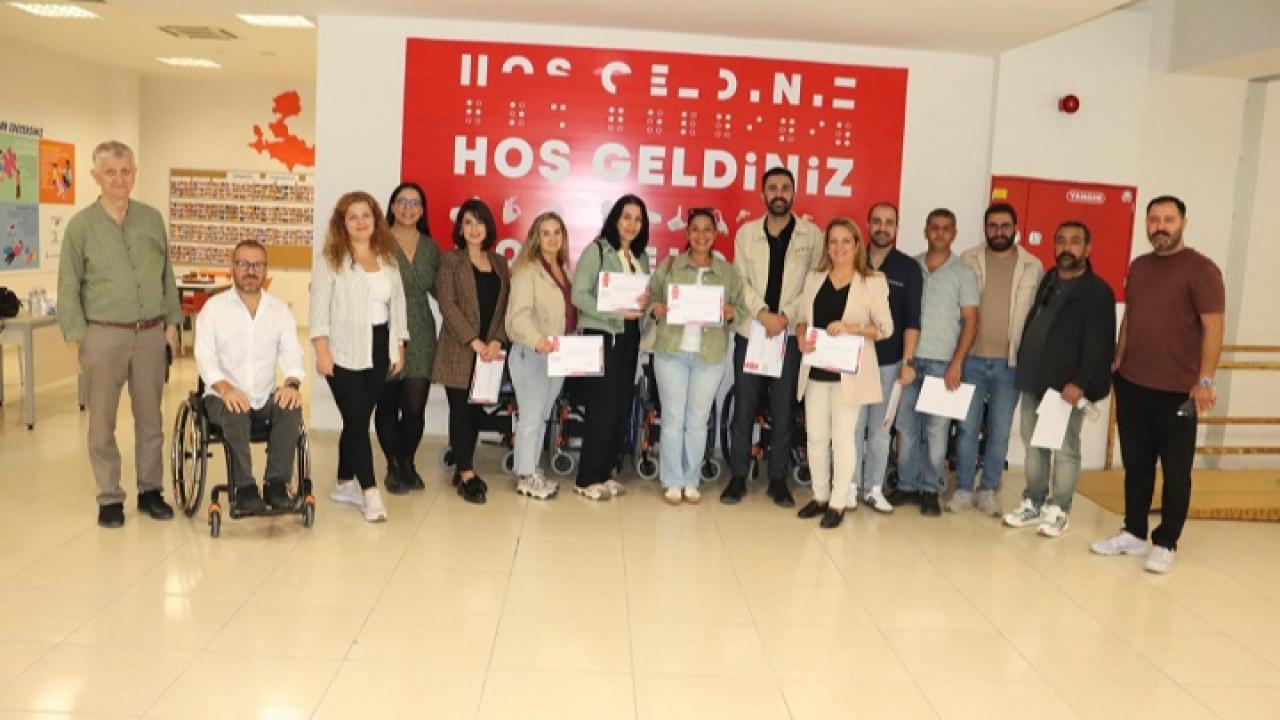 Buca Belediyesi personeline engelli farkındalık eğitimi