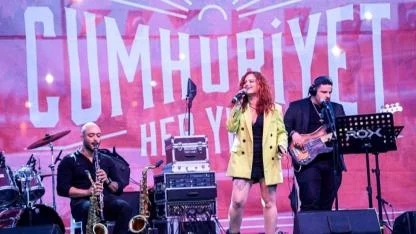 Büyükşehir’in 29 Ekim kutlamaları Tire’de coşkuyla devam etti