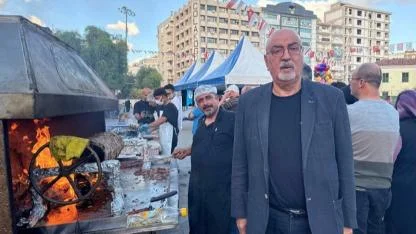 Cağ kebabı rüzgârı İzmir’i sardı