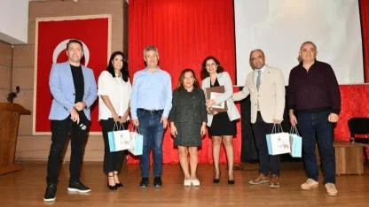 Çiğli’de Duygu Dolu Gece: Aşık Veysel Anıldı
