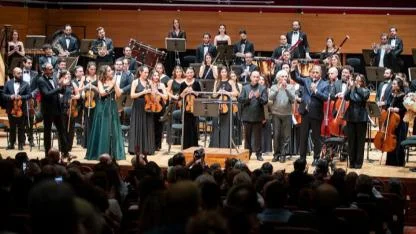 Cumhuriyet’in 102. Yılında İzmir’de Unutulmaz Konser