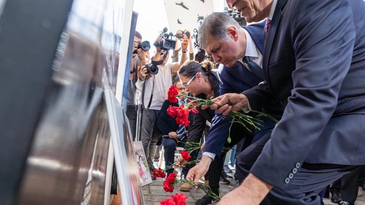 Depremin siyaseti olmaz, vicdanımızla hareket edeceğiz