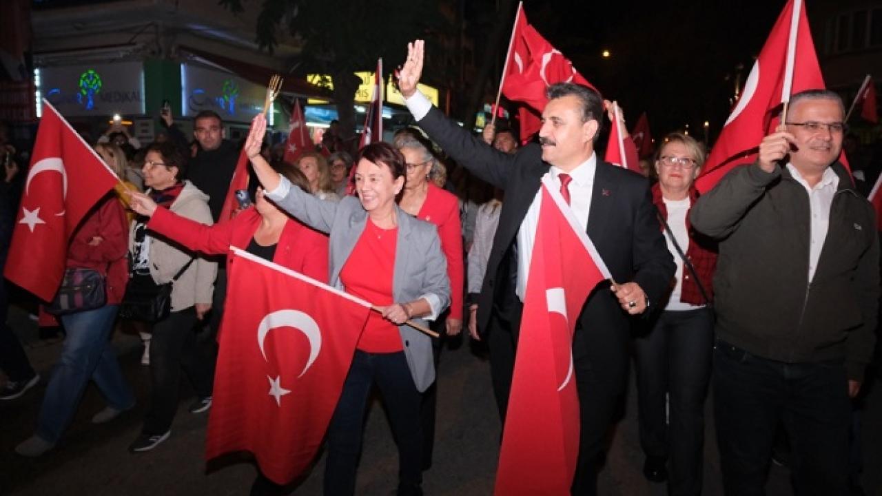 Dikili’de 102. Yıl Cumhuriyet Coşkusu